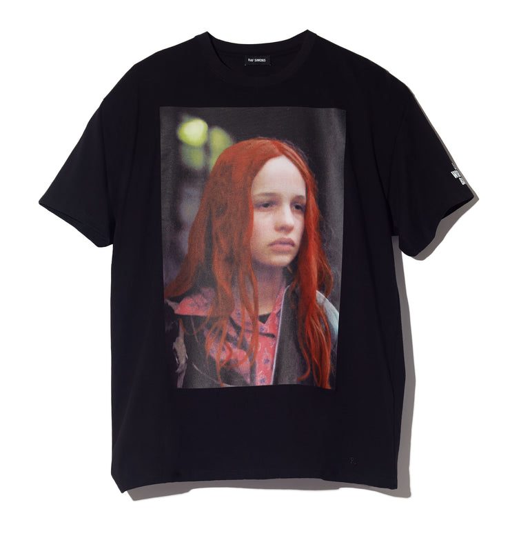 Rib knit crewneck collar. Imagery of the Christiane F. – Wir Kinder vom Bahnhof Zoo movie is printed on the front and back of the T-shirt. Tonal stitching. - front